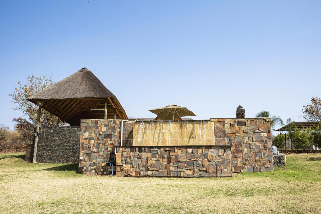 Tholo Manzi Private Game Farm Villa Zeerust Luaran gambar