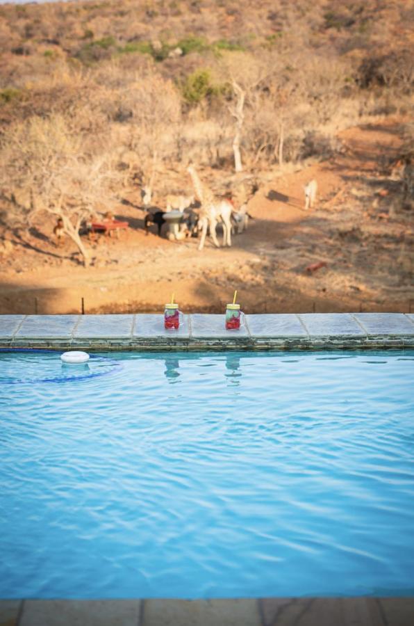 Tholo Manzi Private Game Farm Villa Zeerust Luaran gambar