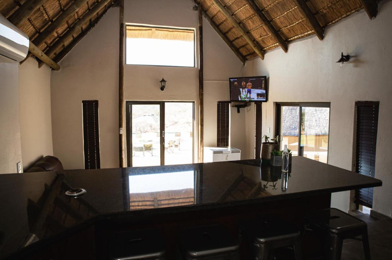 Tholo Manzi Private Game Farm Villa Zeerust Luaran gambar